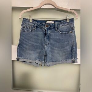Judy Blue Jean shorts SZ Medium EUC (6)